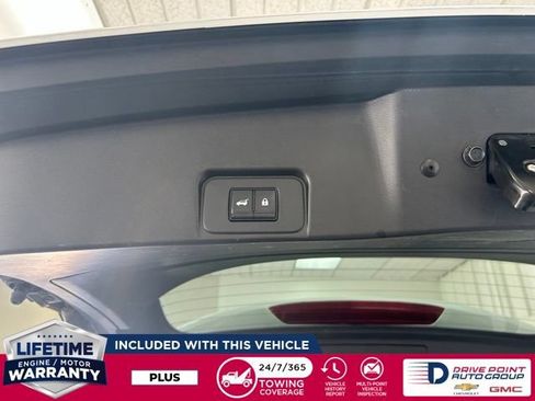 Used 2024 Nissan Rogue SV AWD/4WD image 23