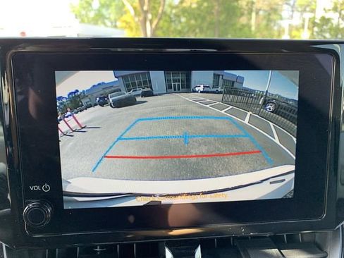 Used 2025 Toyota Corolla SE image 22