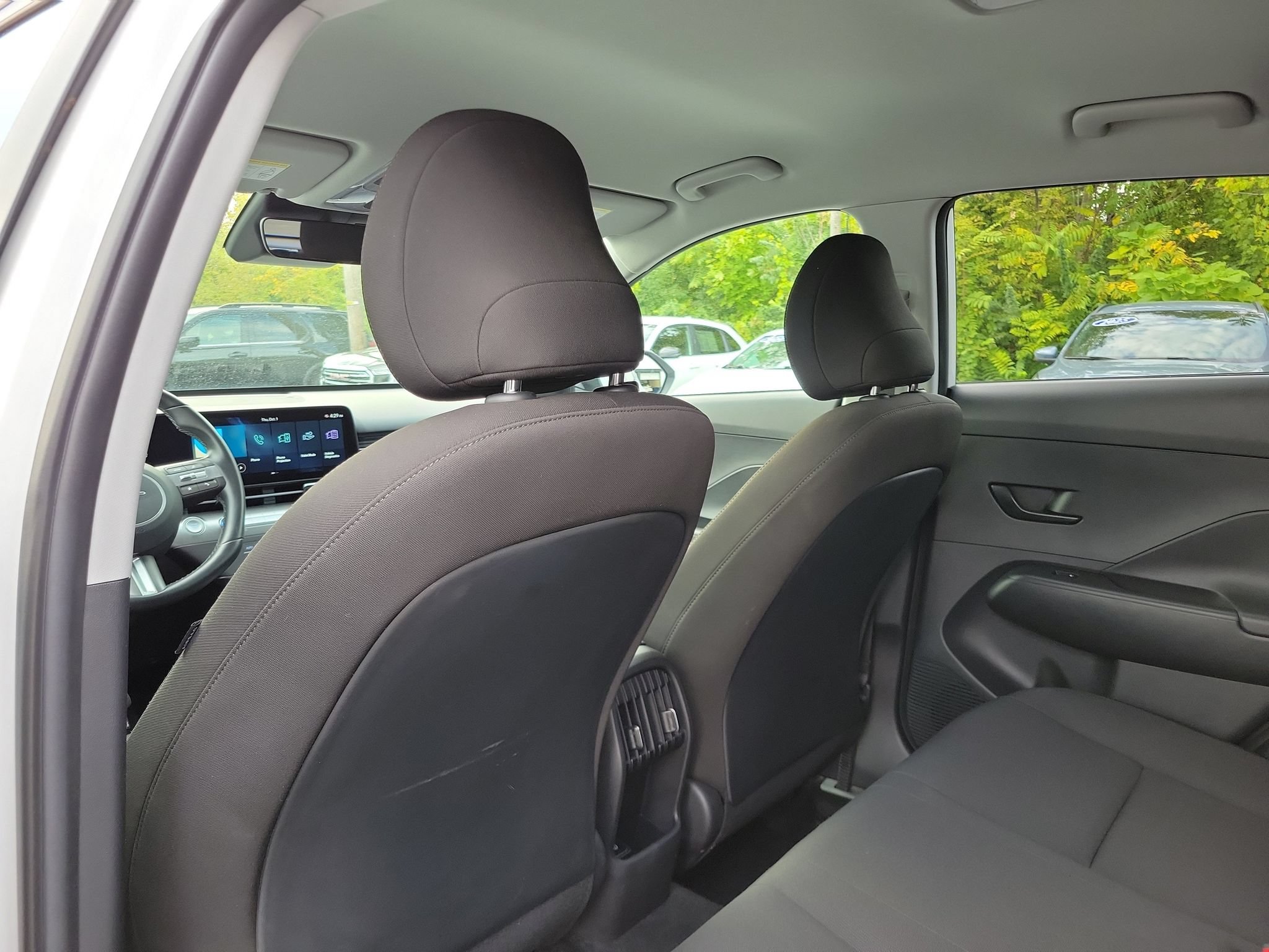 Used 2025 Hyundai Kona SEL AWD/4WD image 23