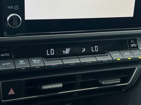 Used 2025 Toyota Camry LE image 23