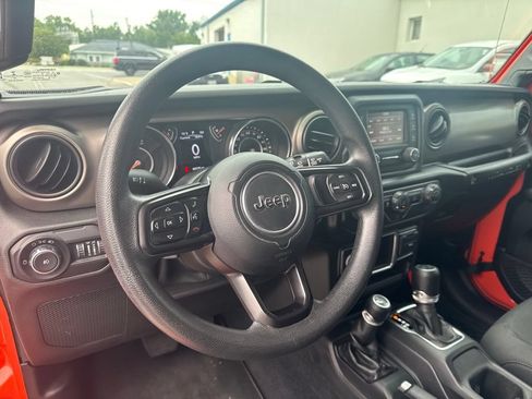 Used 2018 Jeep Wrangler Sport AWD/4WD image 10