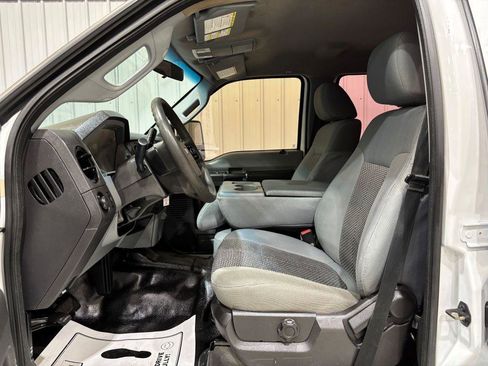 Used 2015 Ford F250 XL w/ Power Equipment Group AWD/4WD image 11