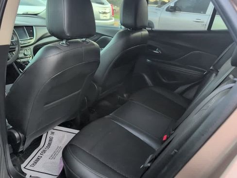 Used 2018 Buick Encore Preferred image 6