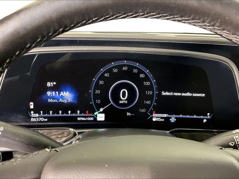 Used 2021 Cadillac Escalade Premium Luxury w/ LPO, Illumination Package AWD/4WD image 26