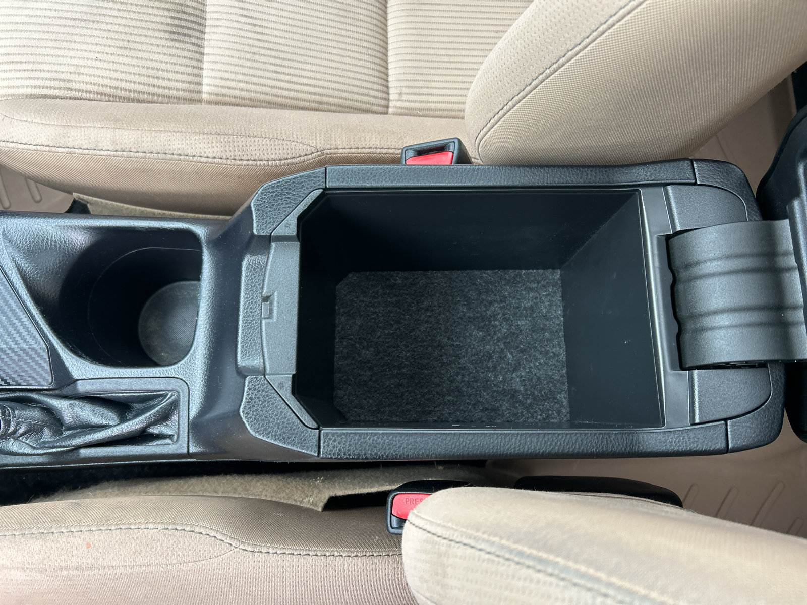Used 2013 Toyota RAV4 XLE FWD image 19