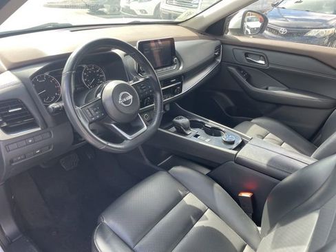 Certified 2023 Nissan Rogue SV w/ SV Premium Package image 6