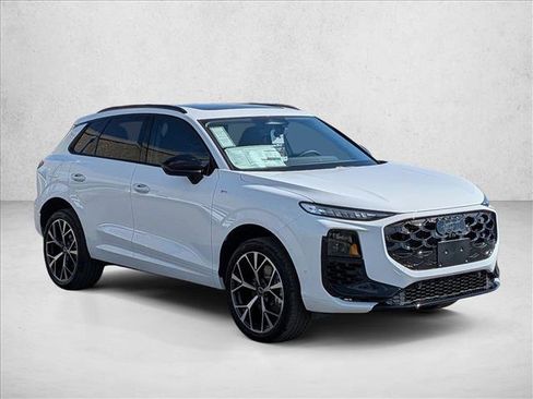 New 2026 Audi Q3 quattro 2.0T AWD/4WD image 6