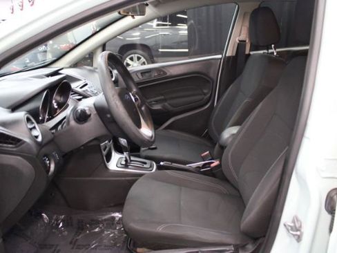 Used 2019 Ford Fiesta SE image 10