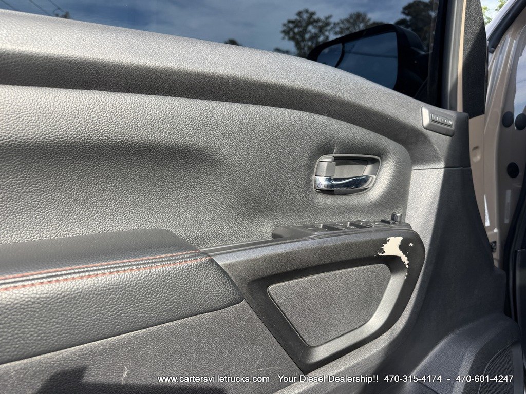 Used 2021 Nissan Titan PRO-4X w/ Pro-4x Convenience Package AWD/4WD image 12