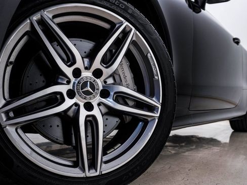 Used 2019 Mercedes-Benz E 450 4MATIC Cabriolet image 5