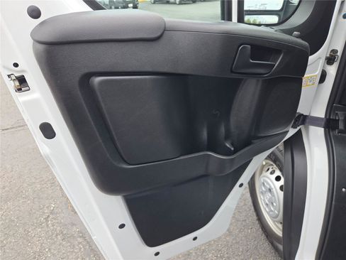 Used 2026 RAM ProMaster 2500 w/ Convenience Group FWD image 22