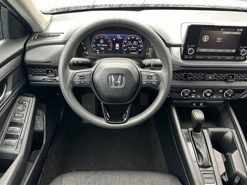 Certified 2025 Honda Accord LX image 13