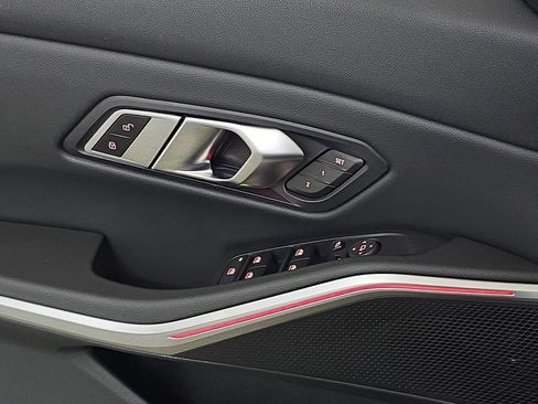 Used 2023 BMW 330i xDrive 330i xDrive w/ Driving Assistance Package image 29