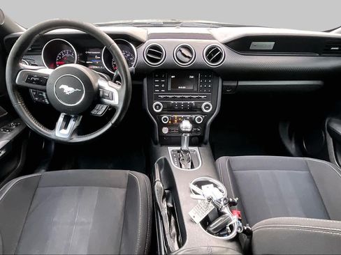 Used 2018 Ford Mustang Coupe RWD image 14