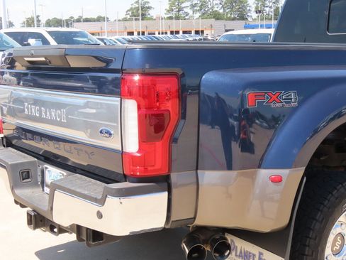 Used 2019 Ford F350 King Ranch w/ King Ranch Ultimate Package AWD/4WD image 12