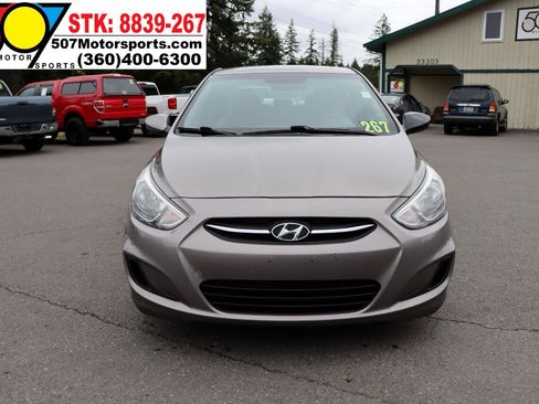 Used 2017 Hyundai Accent SE image 10