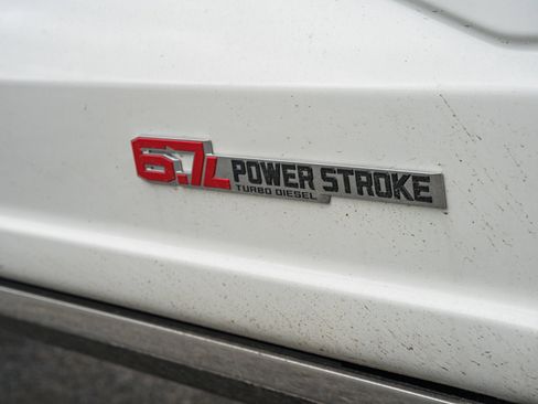 New 2026 Ford F350 Platinum w/ Tremor Off-Road Package image 18