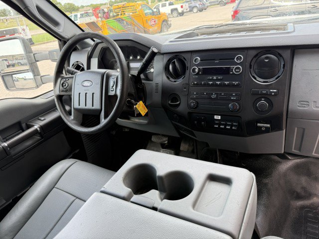 Used 2015 Ford F550 2WD Regular Cab Super Duty image 8