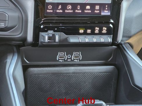 Used 2026 RAM 3500 Big Horn AWD/4WD image 19
