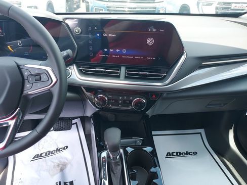 New 2026 Chevrolet Trax ACTIV w/ Driver Confidence Package FWD image 17