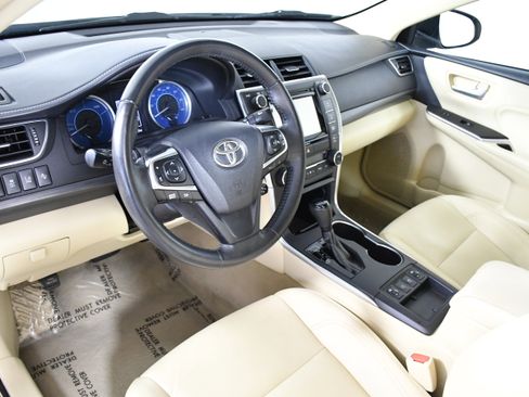 Used 2017 Toyota Camry XLE image 20