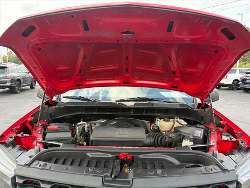 Used 2021 Chevrolet Silverado 1500 Custom Trail Boss w/ LPO, Dark Essentials Package image 31