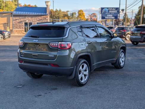 Used 2019 Jeep Compass Latitude w/ Popular Equipment Group image 11