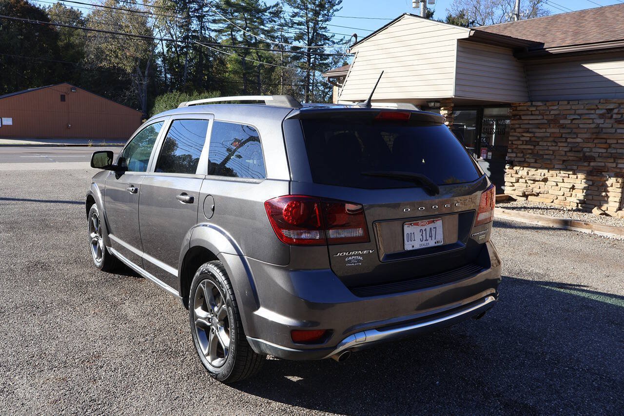 Used 2017 Dodge Journey Crossroad FWD image 7