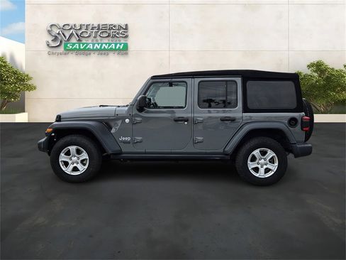 Used 2018 Jeep Wrangler Unlimited Sport S image 2