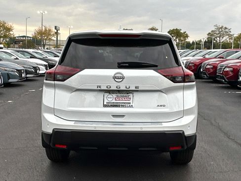 New 2026 Nissan Rogue SV w/ Cold Weather Package image 5