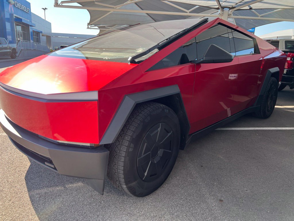 Used 2025 Tesla Cybertruck AWD Crew Cab image 1