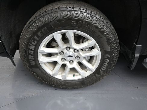 Used 2024 Chevrolet Silverado 1500 RST w/ Z71 Off-Road Package image 9