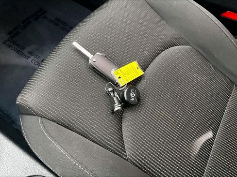 Used 2019 Kia Forte LXS image 14