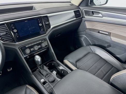 Used 2023 Volkswagen Atlas SEL Premium image 25