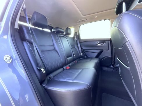Used 2023 Nissan Rogue Platinum AWD/4WD image 19