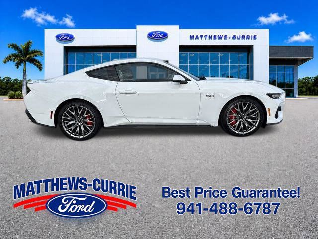 Used 2025 Ford Mustang GT Premium RWD image 3
