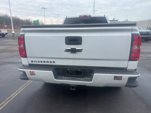 Certified 2018 Chevrolet Silverado 1500 LT w/ Redline Edition image 4