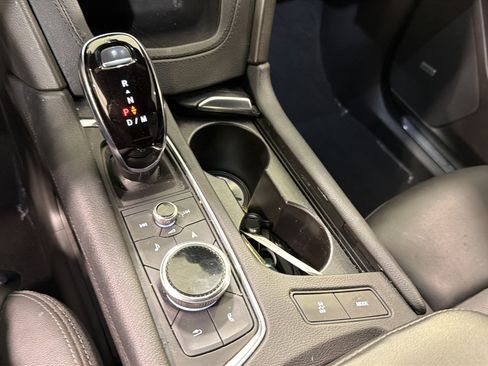 Used 2022 Cadillac XT5 Premium Luxury w/ Technology Package FWD image 20
