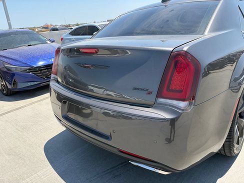 Used 2021 Chrysler 300 S RWD image 4