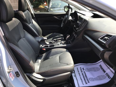 Used 2019 Subaru Crosstrek 2.0i Limited w/ Moonroof Package w/Navigation AWD/4WD image 30