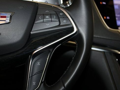 Certified 2025 Cadillac XT5 Premium Luxury image 19