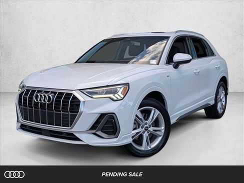 Used 2022 Audi Q3 2.0T Premium Plus w/ Premium Plus Package image 1