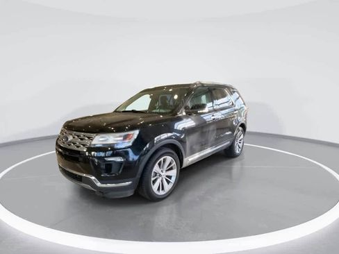 Used 2019 Ford Explorer Limited w/ Class III Trailer Tow Package AWD/4WD image 4