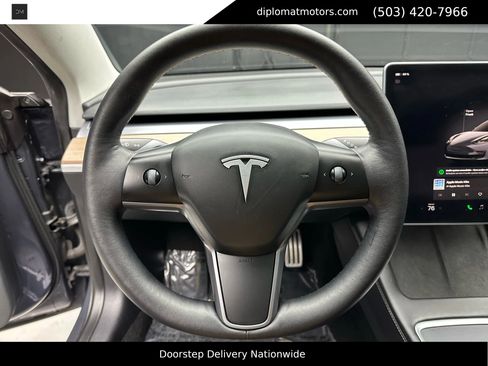 Used 2023 Tesla Model 3 Performance image 27