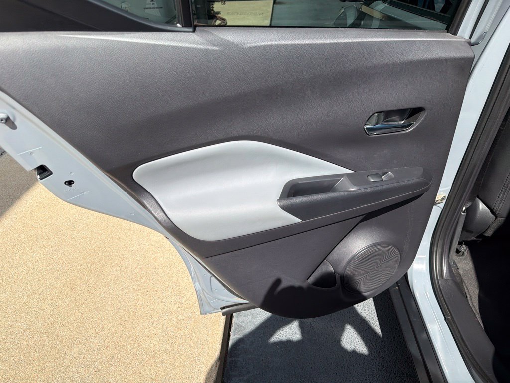 Used 2024 Nissan Kicks SR w/ SR Premium Package FWD image 28