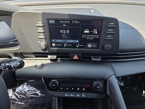 New 2025 Hyundai Elantra Sport image 19