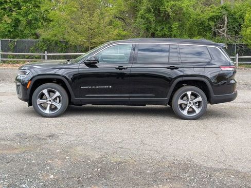 New 2026 Jeep Grand Cherokee L Limited AWD/4WD image 6