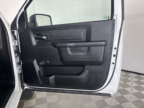 Used 2017 RAM 1500 Tradesman w/ Chrome Appearance Group AWD/4WD image 20