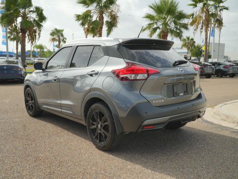 Used 2020 Nissan Kicks SR FWD image 7