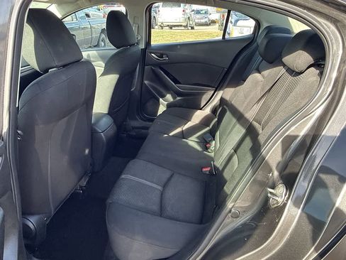 Used 2017 MAZDA MAZDA3 Sport w/ Preferred Equipment Package image 16